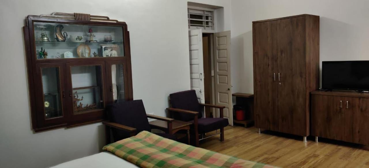 Srinekatan Heritage Villa Homestay Ahmedabad Exterior foto